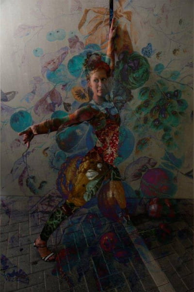 Glasbild Flower Dancer 100x100